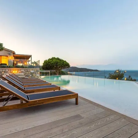 Captaillat Vuesunset180 Piscine Infinie Villa Ramatuelle